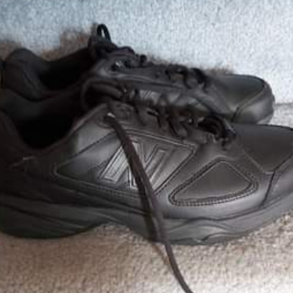 New balance non slip shoes